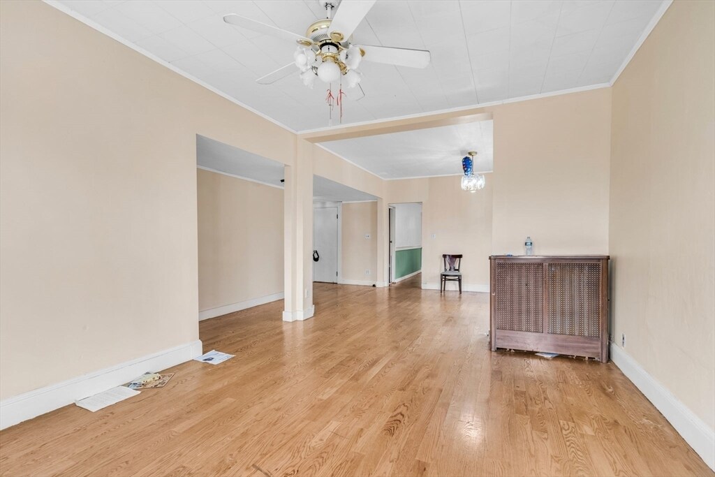44 Bradley St, Unit #1 in Somerville, MA - Building Photo