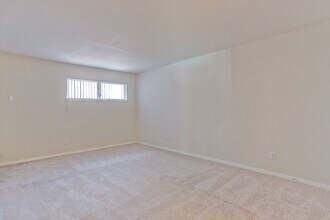 3703 Roseland St in Houston, TX - Foto de edificio - Building Photo