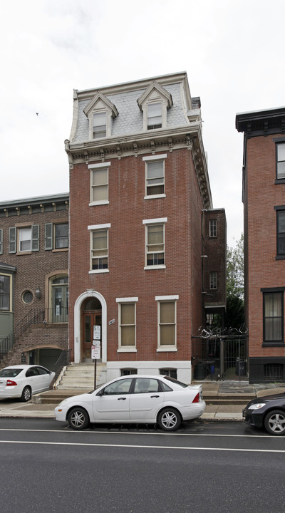 2021 Spring Garden St in Philadelphia, PA - Foto de edificio