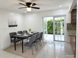 2322 SW 106th Ct in Miami, FL - Building Photo