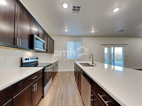 724 Terrain Star Ave in North Las Vegas, NV - Building Photo - Building Photo