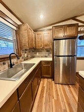 520 Leisure Ln in Cedar Creek, TX - Building Photo - Building Photo