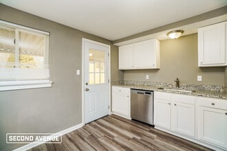 705 Churchill Ave in Pittsburgh, PA - Building Photo - Building Photo