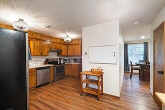 4176 E 33rd St in Tulsa, OK - Building Photo - Building Photo