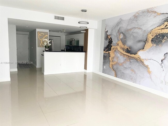 244 Biscayne Blvd, Unit 1604 in Miami, FL - Foto de edificio - Building Photo