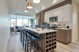 Central Tower Apartments in Edmonton, AB - Building Photo - Interior Photo