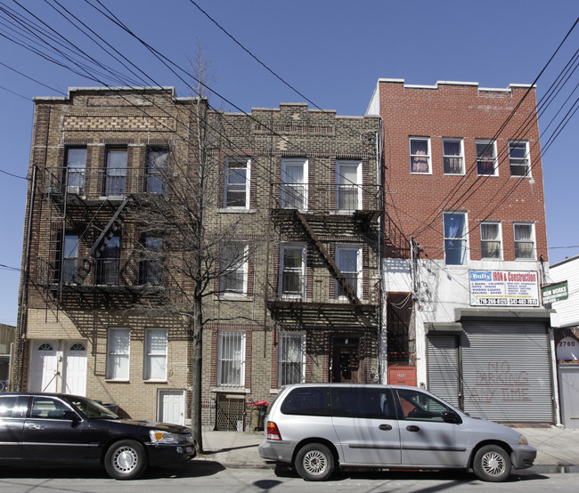 2764 W 15th St in Brooklyn, NY - Foto de edificio - Building Photo