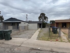 2113 E Sunland Vista in Tucson, AZ - Building Photo