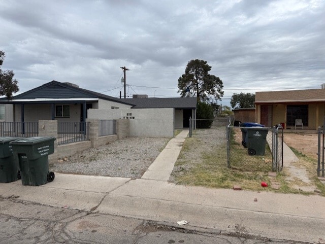 property at 2113 E Sunland Vista