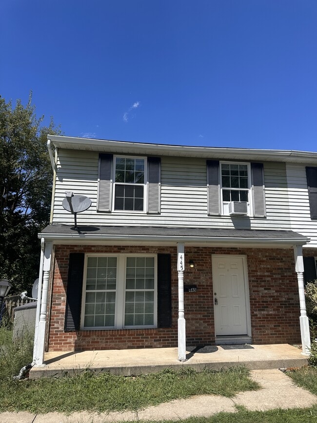 445 Heather Ridge Dr in Frederick, MD - Building Photo - Building Photo
