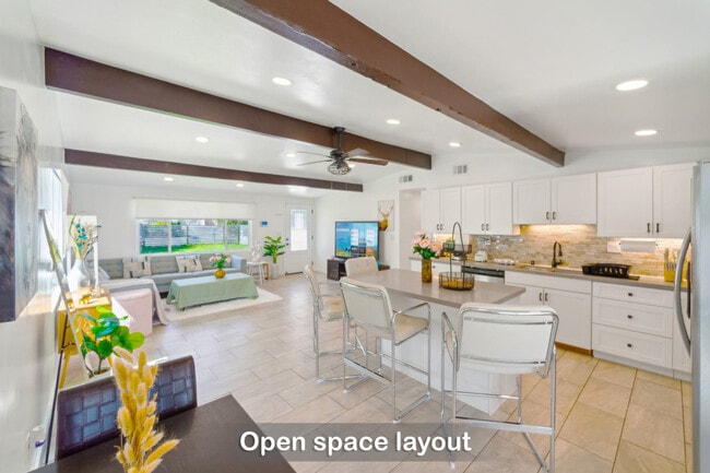 9853 St George St in Spring Valley, CA - Building Photo - Building Photo
