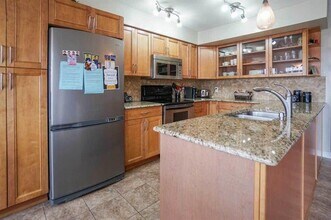 2566 Fuchsia Pl in Coquitlam, BC - Building Photo - Building Photo