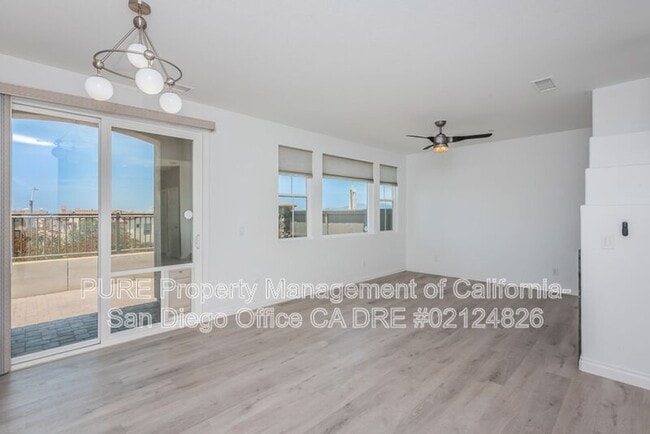 932 Bolex Way in San Marcos, CA - Building Photo - Building Photo