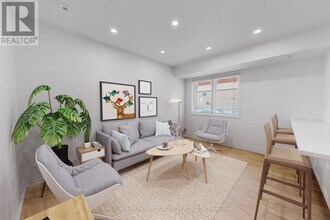 40 Merchant Ln in Toronto, ON - Building Photo - Building Photo