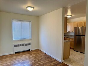 62 Hiddink St in Sayville, NY - Building Photo - Building Photo