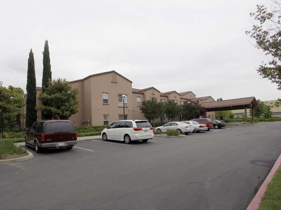 Margaret McDowell Manor in West Sacramento, CA - Building Photo