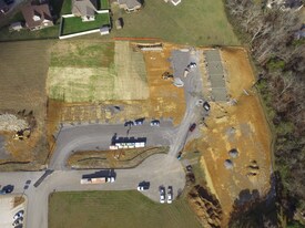 17 Jacksons Ln in Woodbury, TN - Building Photo