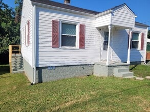 1711 E Webb Ave in Burlington, NC - Building Photo - Building Photo