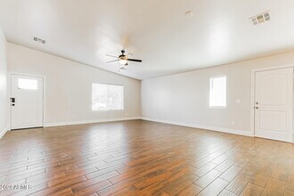 807 W Buist Ave in Phoenix, AZ - Building Photo - Building Photo
