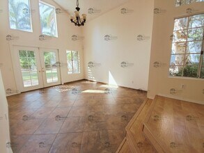 1810 Via Cuarto in Oceanside, CA - Building Photo - Building Photo