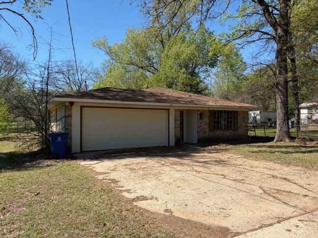 1710 Joe Louis Blvd in Shreveport, LA - Building Photo - Building Photo