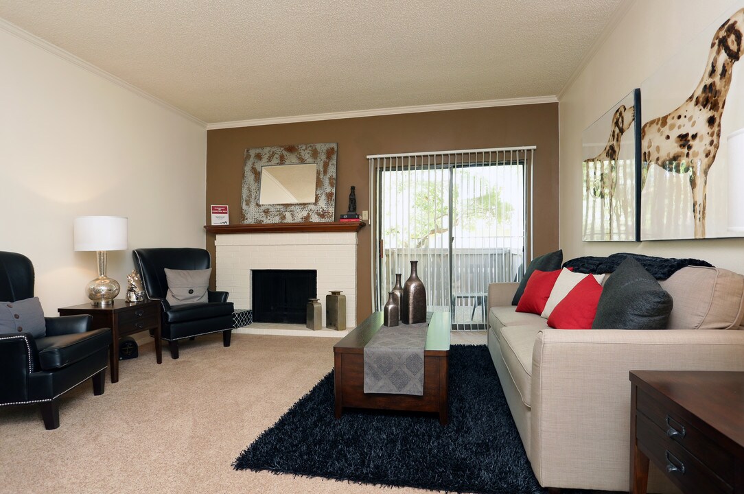 Parkridge Place in Lubbock, TX - Building Photo