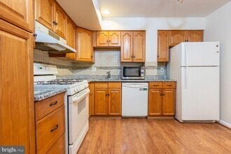 7400 Lakeview Dr-Unit -N109 in Bethesda, MD - Building Photo - Building Photo