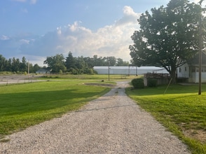 1322 Emery Xing Rd in Clarksville, IN - Building Photo - Building Photo