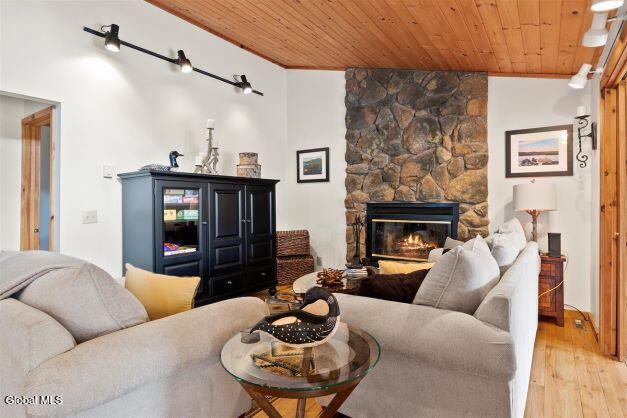 27 Holly Ln in Lake George, NY - Building Photo - Building Photo