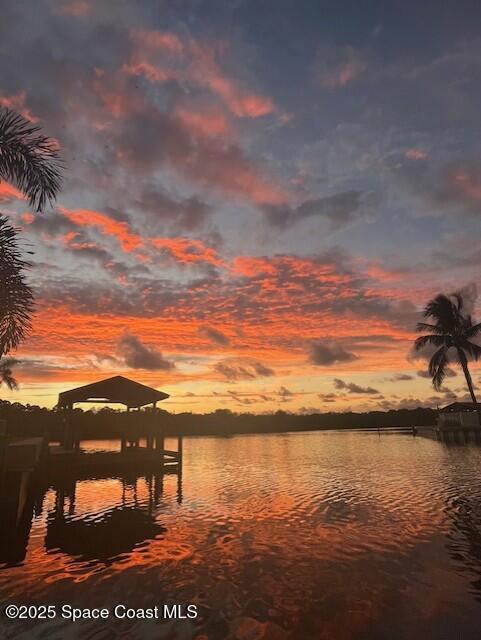 692 Jackson Ct in Satellite Beach, FL - Foto de edificio - Building Photo