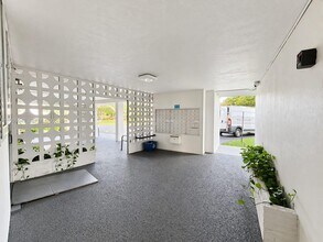 950 Hillcrest Dr in Hollywood, FL - Building Photo - Building Photo