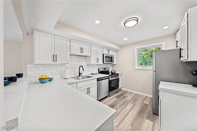 property at 21044 Southbend Cir