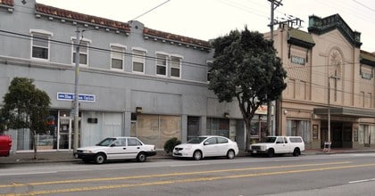 5809 Mission St in San Francisco, CA - Building Photo - Building Photo