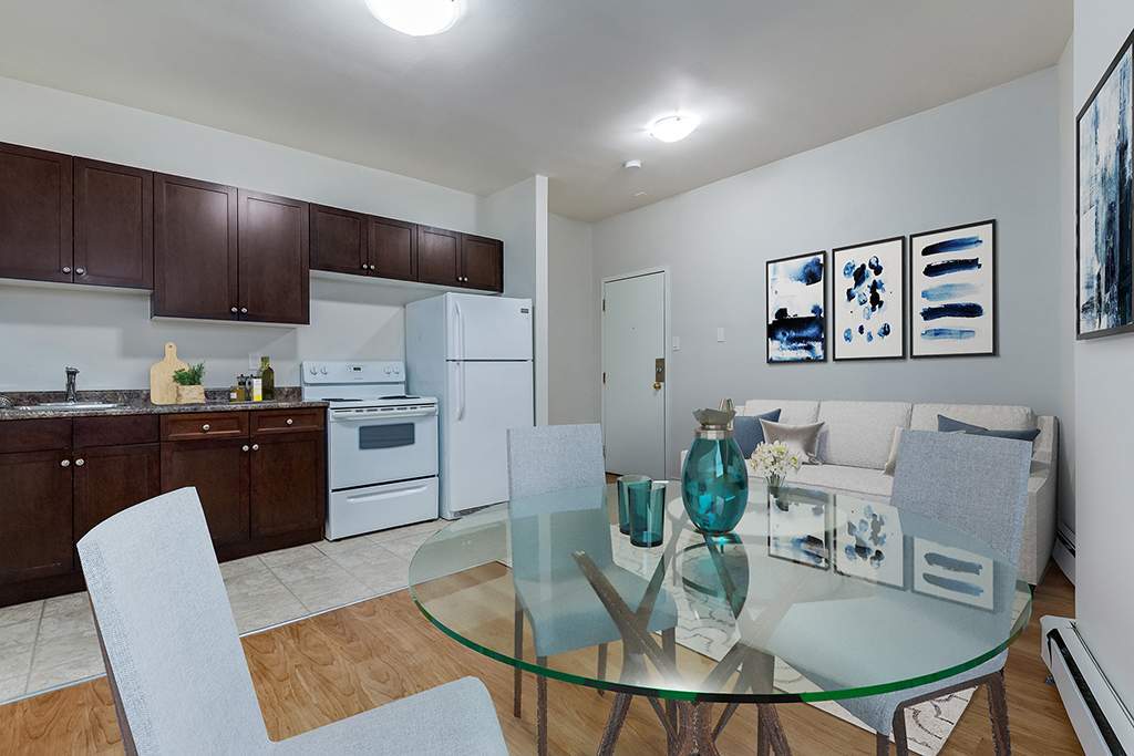 Highfield Apartments in Regina, SK - Building Photo