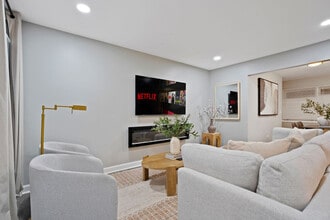 508 S Warrington Rd in Des Plaines, IL - Foto de edificio - Building Photo