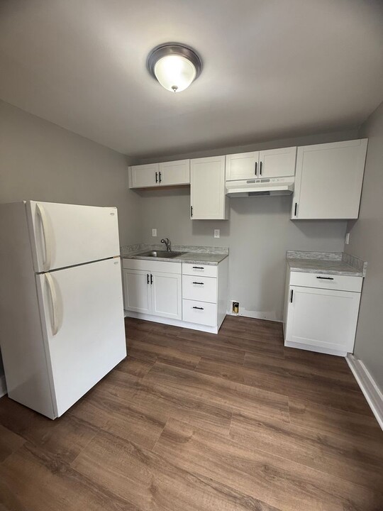 10 Longworth Ave in Middletown, CT - Building Photo