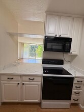 400 Davey Glen Rd in Belmont, CA - Building Photo - Building Photo
