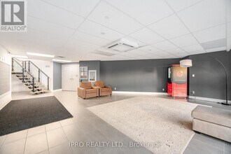 1-101 Falaise Rd in Toronto, ON - Building Photo - Building Photo
