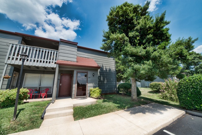 Ashford Terrace in Huntsville, AL - Building Photo - Building Photo