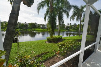 327 Salinas Dr in West Palm Beach, FL - Building Photo - Building Photo
