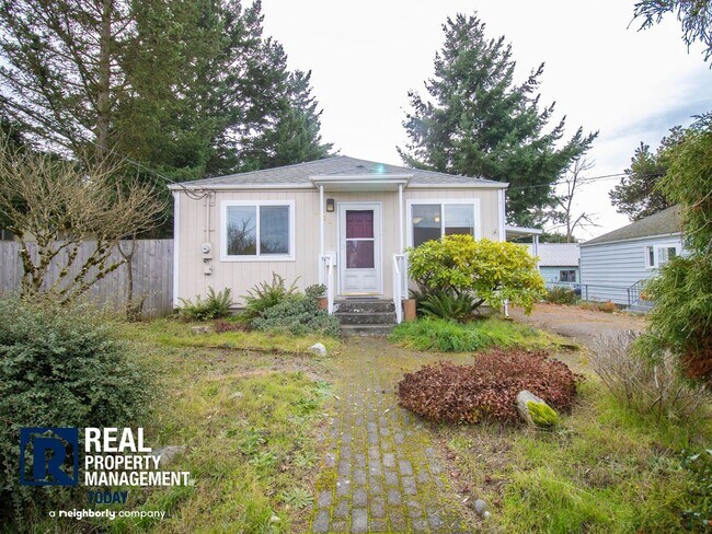 1712 S 39th St in Tacoma, WA - Building Photo - Building Photo