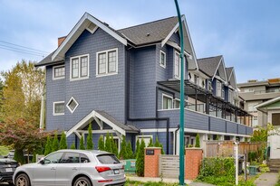 2338 Kelly Av in Port Coquitlam, BC - Building Photo