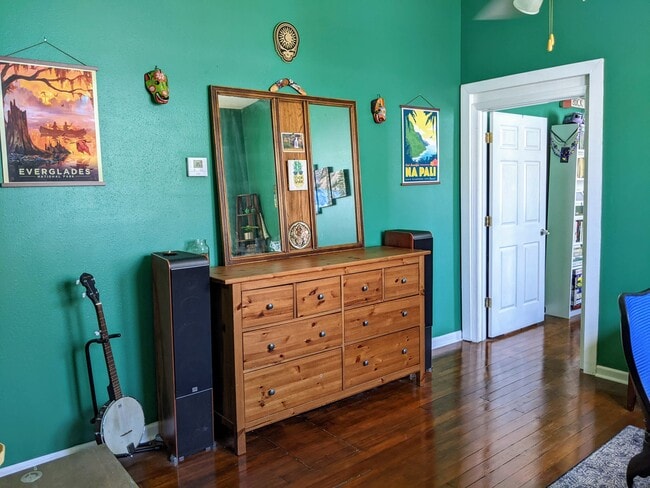 2812 Dabadie St, Unit B in New Orleans, LA - Foto de edificio - Building Photo