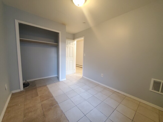 204 Union St, Unit 14 in Jersey City, NJ - Building Photo - Building Photo