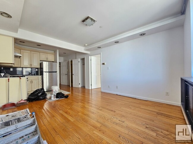 82-20 Britton Ave in Queens, NY - Building Photo - Building Photo