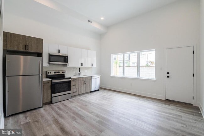 1420 Point Breeze Ave in Philadelphia, PA - Building Photo - Building Photo