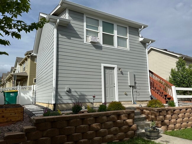 2264 Saint Paul Dr, Unit B