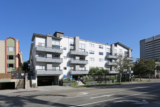 888 Hilgard Furnished and Unfurnished