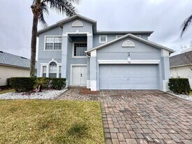736 Kildrummy Dr in Davenport, FL - Building Photo