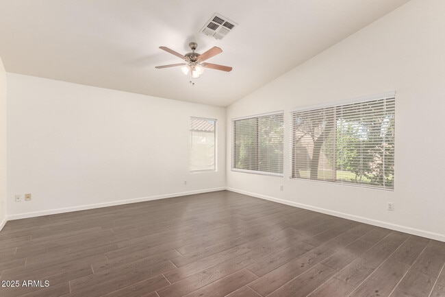 244 E Laredo Ave in Gilbert, AZ - Building Photo - Building Photo